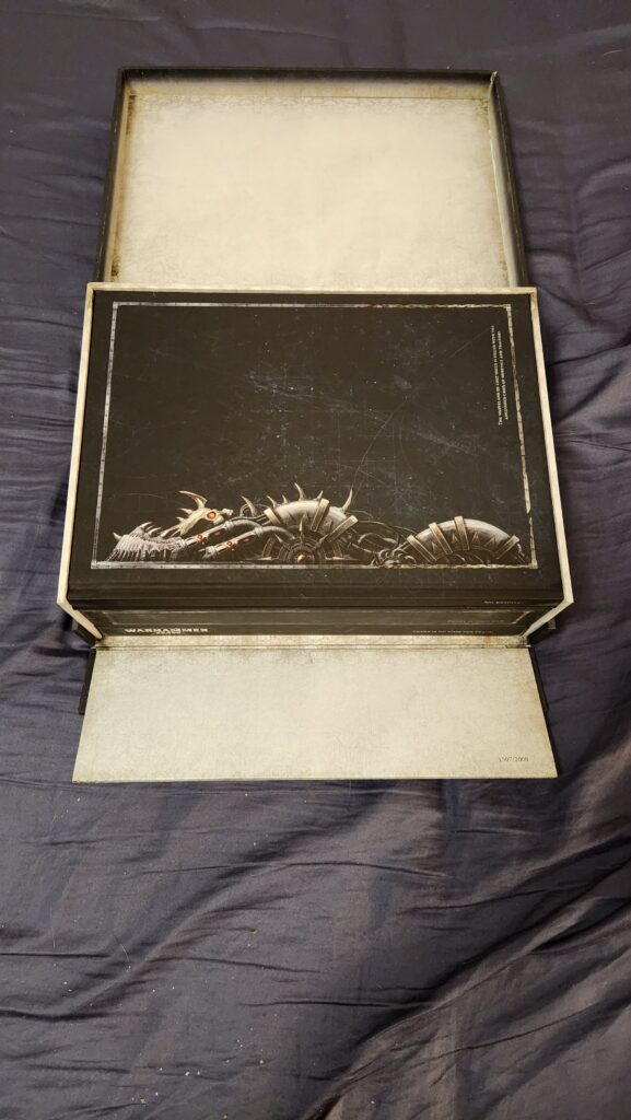 Warhammer 40000 eighth edition collectors box contents